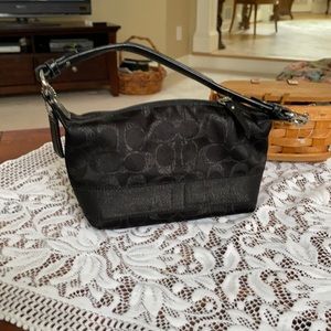 Coach signature small purse in color black